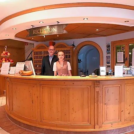 & Richard Held Hotel 4*