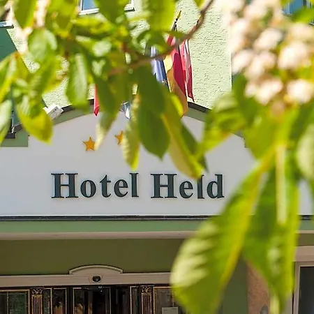& Richard Held Hotel 4*