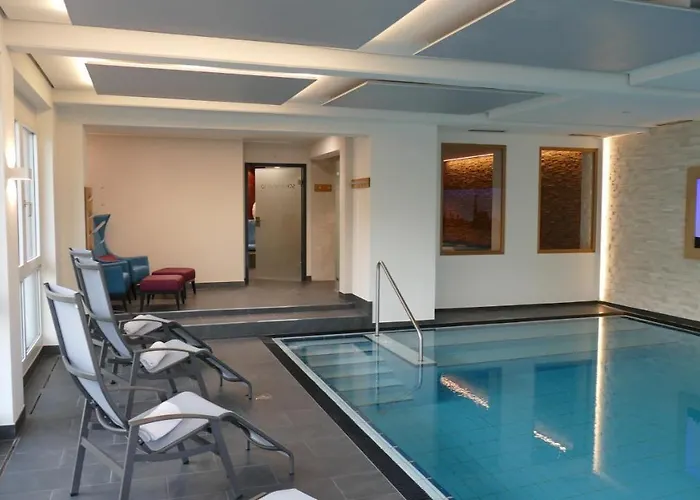 & Richard Held Regensburg