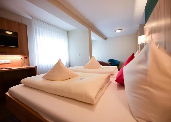 Szálloda & Richard Held 4*