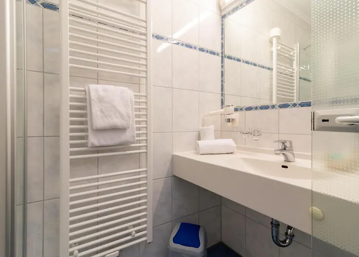 & Richard Held Szálloda