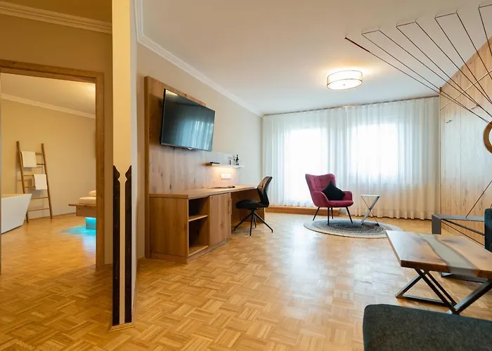 & Richard Held Szálloda 4*